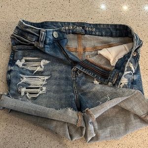 American Eagle next level stretch runs a little big